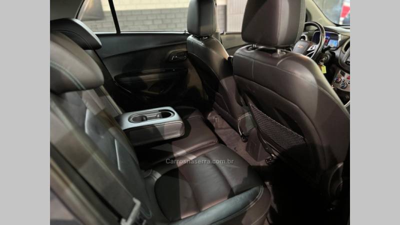 CHEVROLET - TRACKER - 2014/2015 - Cinza - R$ 70.900,00