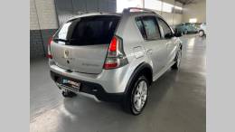 RENAULT - SANDERO - 2013/2013 - Prata - R$ 41.900,00
