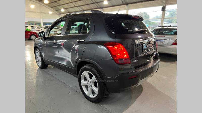 CHEVROLET - TRACKER - 2014/2015 - Cinza - R$ 70.900,00