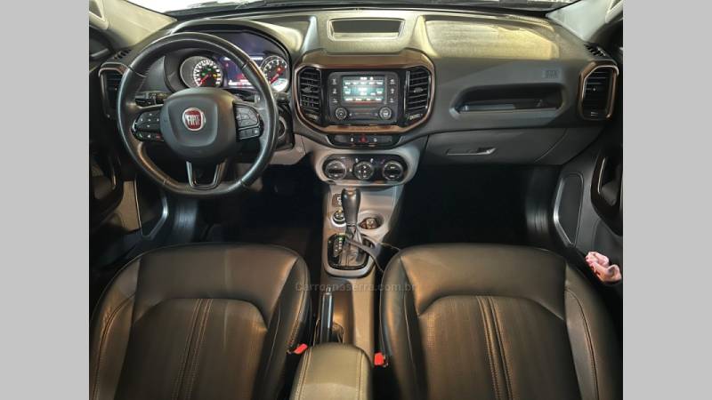 FIAT - TORO - 2017/2018 - Preta - R$ 104.900,00