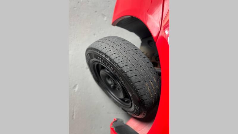 RENAULT - CLIO - 2013/2014 - Vermelha - R$ 29.900,00