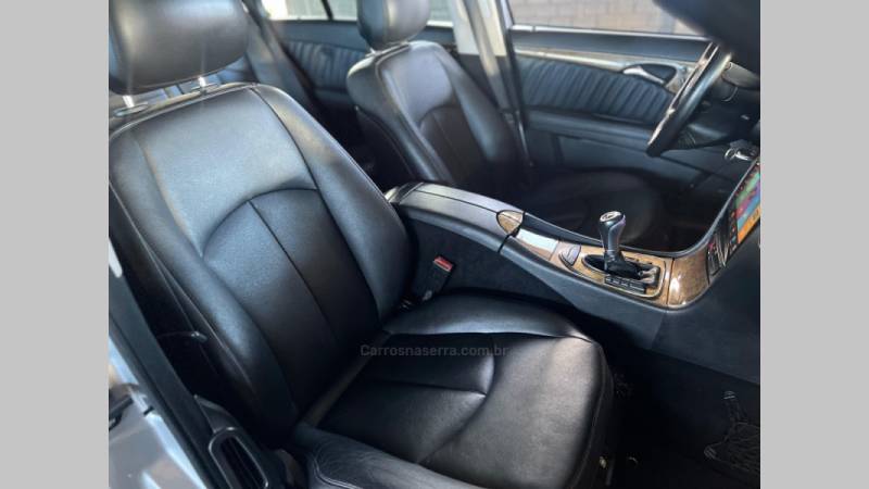 MERCEDES-BENZ - E 350 - 2007/2007 - Prata - R$ 59.900,00