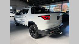 FIAT - TORO - 2017/2018 - Branca - R$ 112.900,00