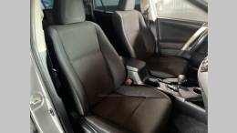TOYOTA - RAV4 - 2014/2015 - Prata - R$ 89.900,00