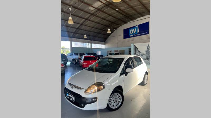 FIAT - PUNTO - 2013/2013 - Branca - R$ 37.900,00