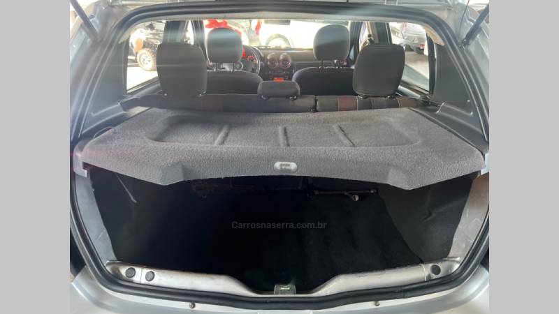 RENAULT - SANDERO - 2014/2014 - Prata - R$ 39.900,00
