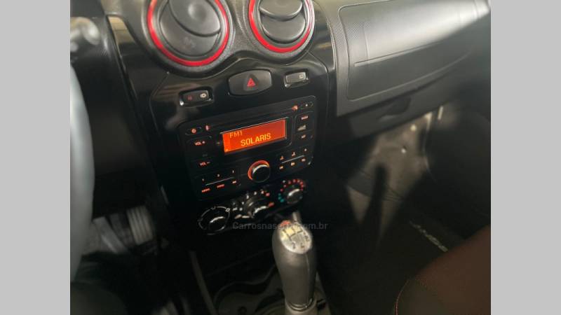 RENAULT - SANDERO - 2014/2014 - Prata - R$ 39.900,00