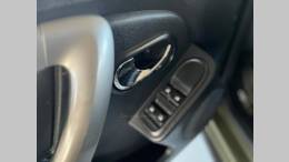 RENAULT - DUSTER OROCH - 2017/2018 - Verde - R$ 74.900,00