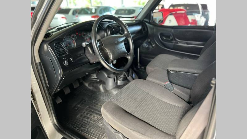 FORD - RANGER - 2011/2011 - Branca - R$ 71.900,00