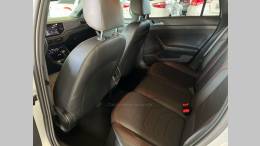VOLKSWAGEN - VIRTUS - 2023/2023 - Prata - R$ 119.900,00