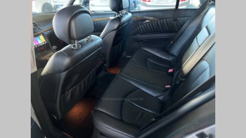 MERCEDES-BENZ - E 350 - 2007/2007 - Prata - R$ 59.900,00