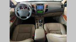 TOYOTA - HILUX SW4 - 2009/2010 - Bege - R$ 99.900,00