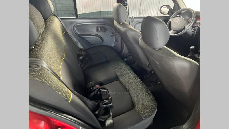RENAULT - CLIO - 2013/2014 - Vermelha - R$ 29.900,00