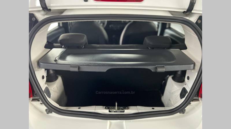 FIAT - MOBI - 2019/2020 - Branca - R$ 48.900,00