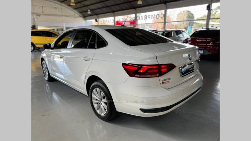 VOLKSWAGEN - VIRTUS - 2020/2021 - Branca - R$ 79.900,00