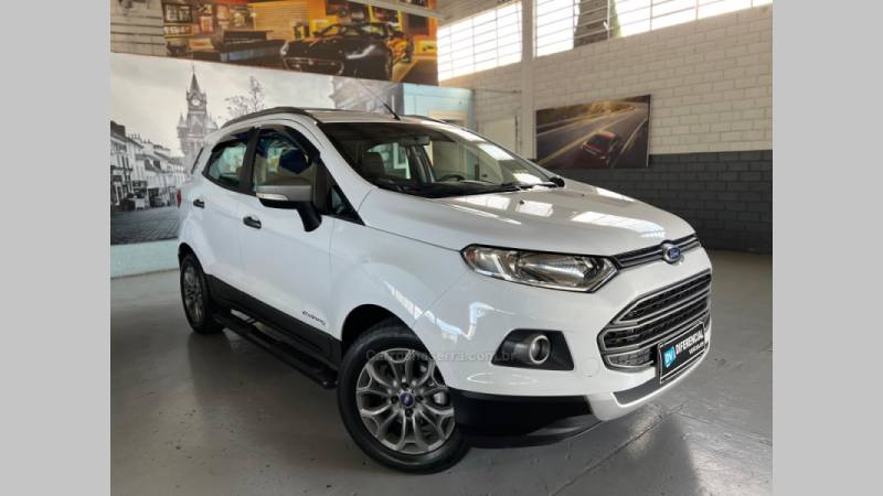 FORD - ECOSPORT - 2012/2013 - Branca - R$ 57.900,00
