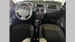 RENAULT - CLIO - 2013/2014 - Vermelha - R$ 29.900,00