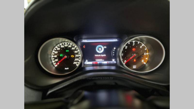 FIAT - TORO - 2017/2018 - Preta - R$ 104.900,00