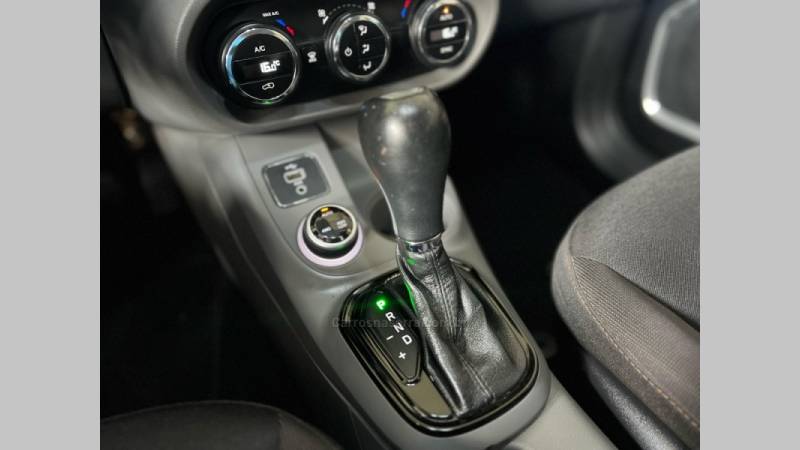 FIAT - TORO - 2017/2018 - Branca - R$ 112.900,00