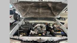 TOYOTA - HILUX SW4 - 2002/2002 - Prata - R$ 77.900,00