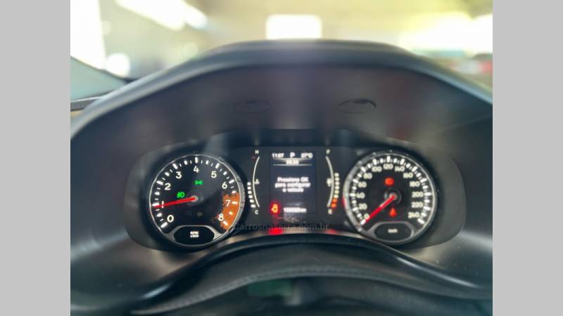 JEEP - RENEGADE - 2015/2016 - Preta - R$ 69.900,00