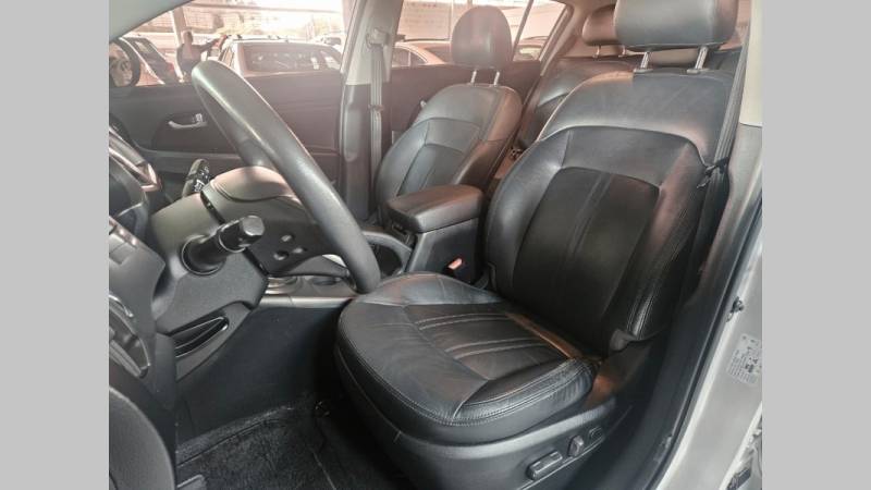 KIA MOTORS - SPORTAGE - 2010/2011 - Prata - R$ 57.900,00