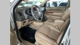 TOYOTA - HILUX SW4 - 2009/2010 - Bege - R$ 99.900,00