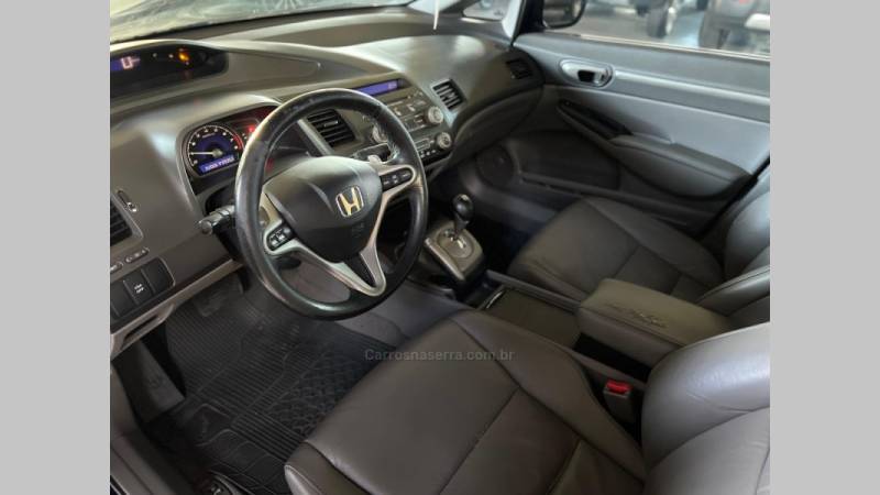 HONDA - CIVIC - 2009/2009 - Preta - R$ 49.900,00