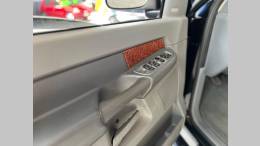 DODGE - RAM - 2005/2006 - Preta - R$ 129.900,00