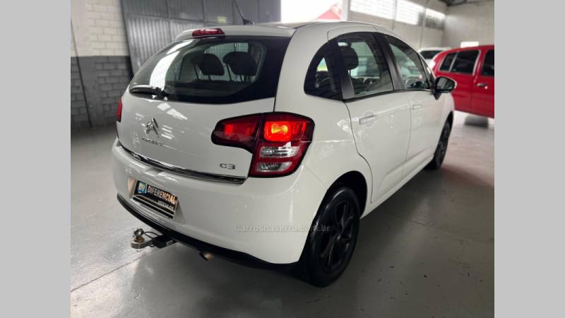 CITROËN - C3 - 2012/2013 - Branca - R$ 38.900,00