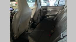 CHEVROLET - ONIX - 2021/2021 - Branca - R$ 79.900,00