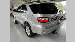 TOYOTA - HILUX SW4 - 2009/2010 - Bege - R$ 99.900,00