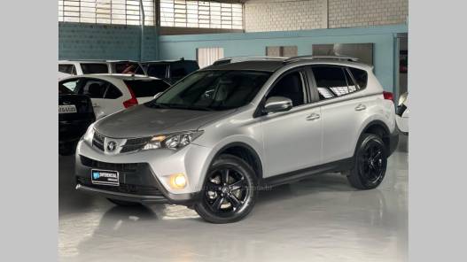 TOYOTA - RAV4 - 2014/2015 - Prata - R$ 94.900,00