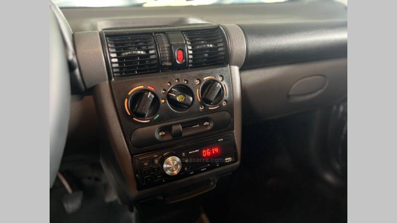 CHEVROLET - CLASSIC - 2013/2013 - Branca - R$ 29.900,00