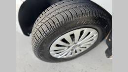 VOLKSWAGEN - VOYAGE - 2013/2014 - Prata - R$ 39.900,00