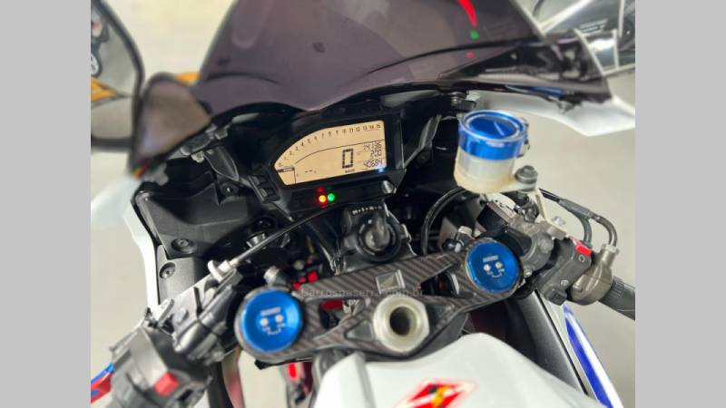 HONDA - CBR 1000RR - 2013/2013 - Branca - R$ 59.900,00