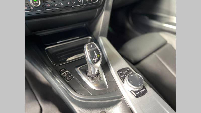 BMW - 328I - 2014/2015 - Prata - R$ 119.900,00