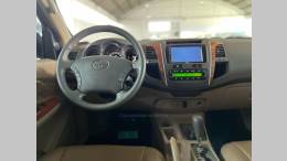 TOYOTA - HILUX SW4 - 2009/2010 - Prata - R$ 99.900,00