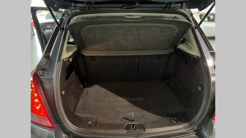 CHEVROLET - TRACKER - 2014/2015 - Cinza - R$ 70.900,00