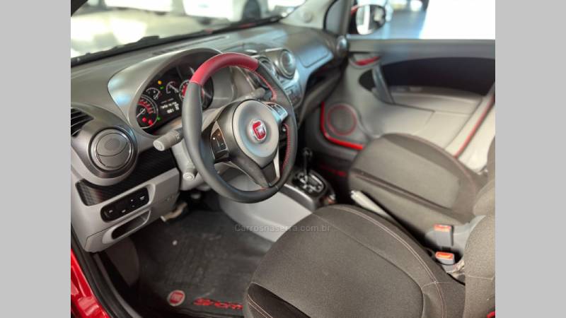 FIAT - PALIO - 2013/2014 - Vermelha - R$ 42.900,00