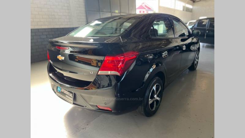 CHEVROLET - PRISMA - 2018/2019 - Preta - R$ 69.900,00