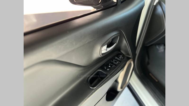 JEEP - RENEGADE - 2017/2018 - Branca - R$ 77.900,00