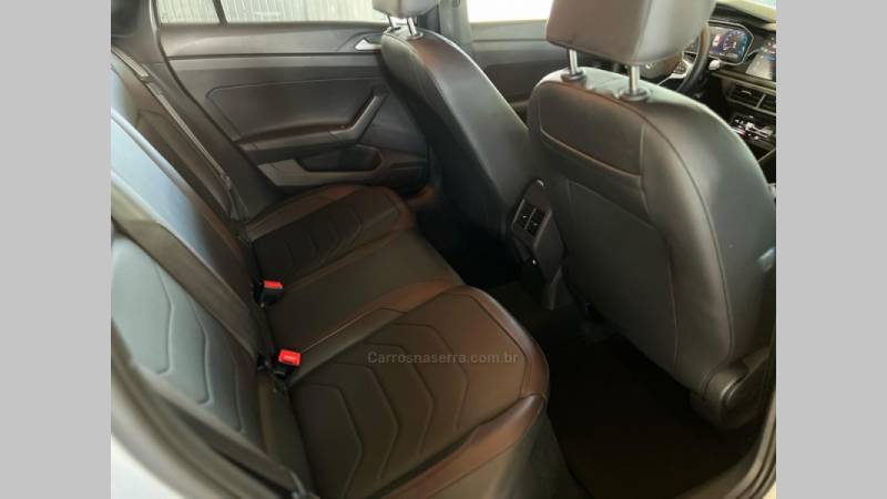 VOLKSWAGEN - VIRTUS - 2023/2023 - Prata - R$ 119.900,00