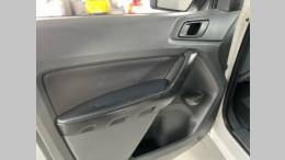 FORD - RANGER - 2014/2015 - Branca - R$ 119.900,00