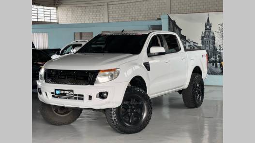 FORD - RANGER - 2014/2015 - Branca - R$ 119.900,00