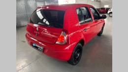 RENAULT - CLIO - 2013/2014 - Vermelha - R$ 29.900,00