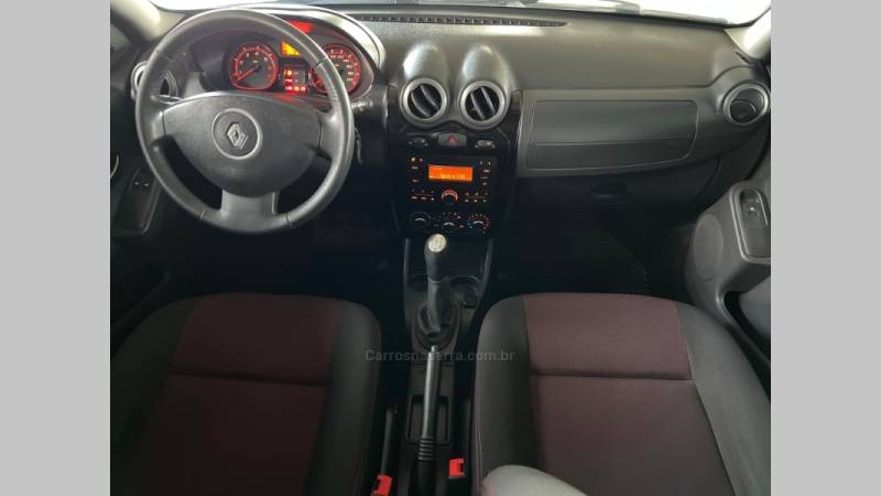 RENAULT - SANDERO - 2013/2013 - Prata - R$ 41.900,00