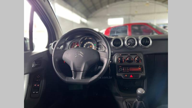CITROËN - C3 - 2012/2013 - Branca - R$ 38.900,00