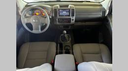 NISSAN - FRONTIER - 2012/2013 - Prata - R$ 89.900,00