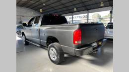 DODGE - RAM - 2005/2006 - Preta - R$ 129.900,00
